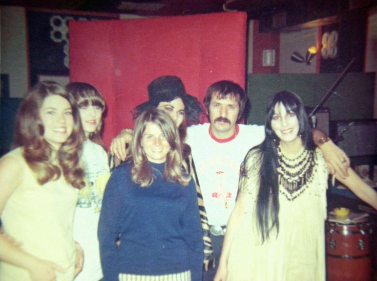 Recording session of Cher / Unknown